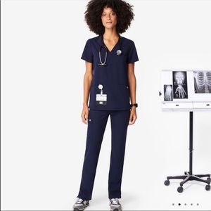 FIGS kade navy scrub pants